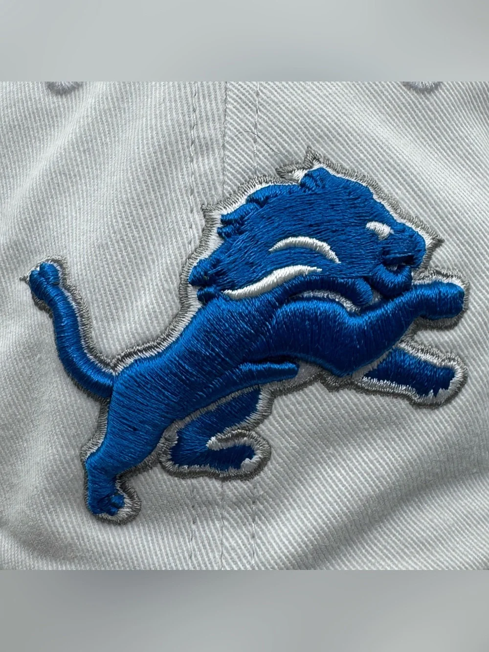Detroit Lions NFL Team Apparel White Adjustable Embroidered Logo Hat Unisex